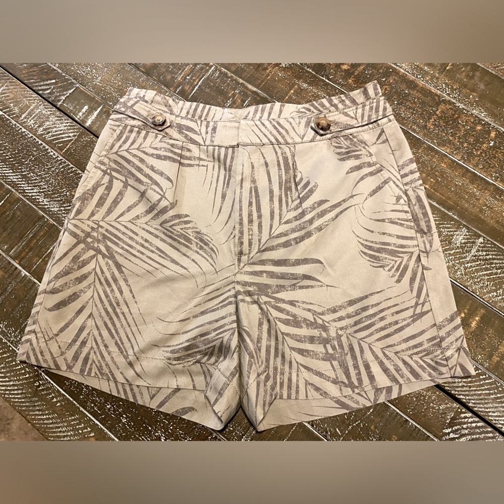 WHBM THE SHORTS😎❤️